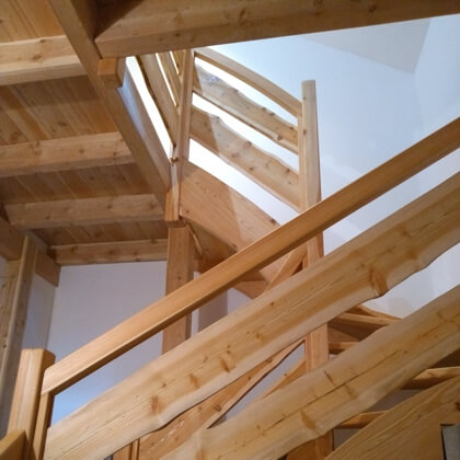 accès portfolio menuiseries intérieures sur mesure par la menuiserie mont bois (05200 embrun, hautes-alpes, région paca)